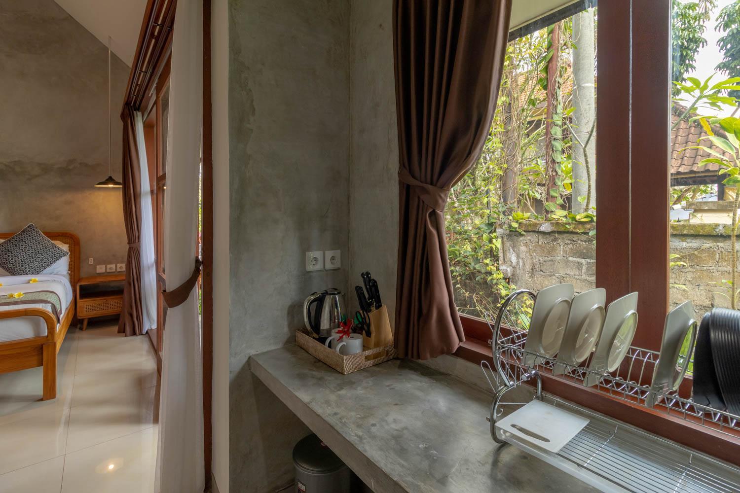 Deluxe Suite with Kitchen - Photo 6