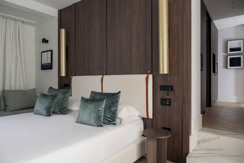 Junior Studio Suite, Annex Building (with private Jacuzzi) - Photo 1