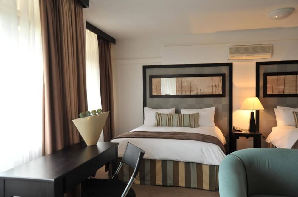 Deluxe Double Room photo 2