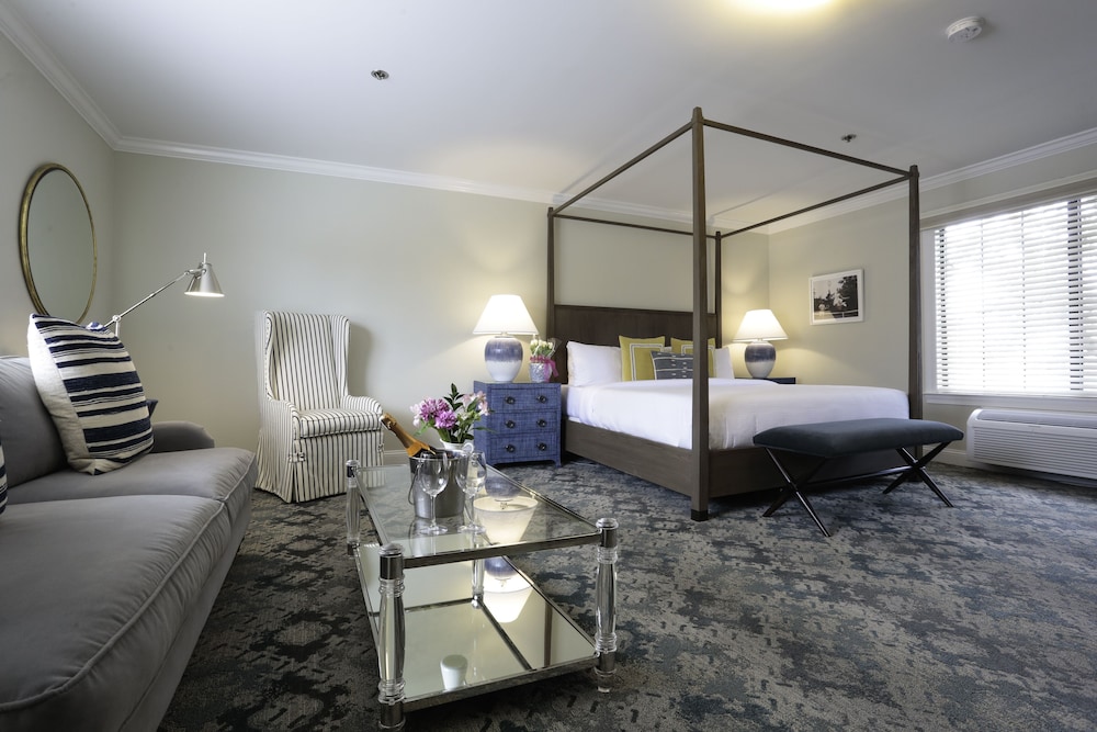 Premium Single Room, 1 King Bed