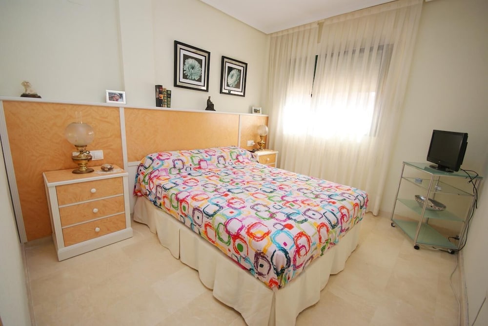 Apartamento, 2 habitaciones, vista a la piscina