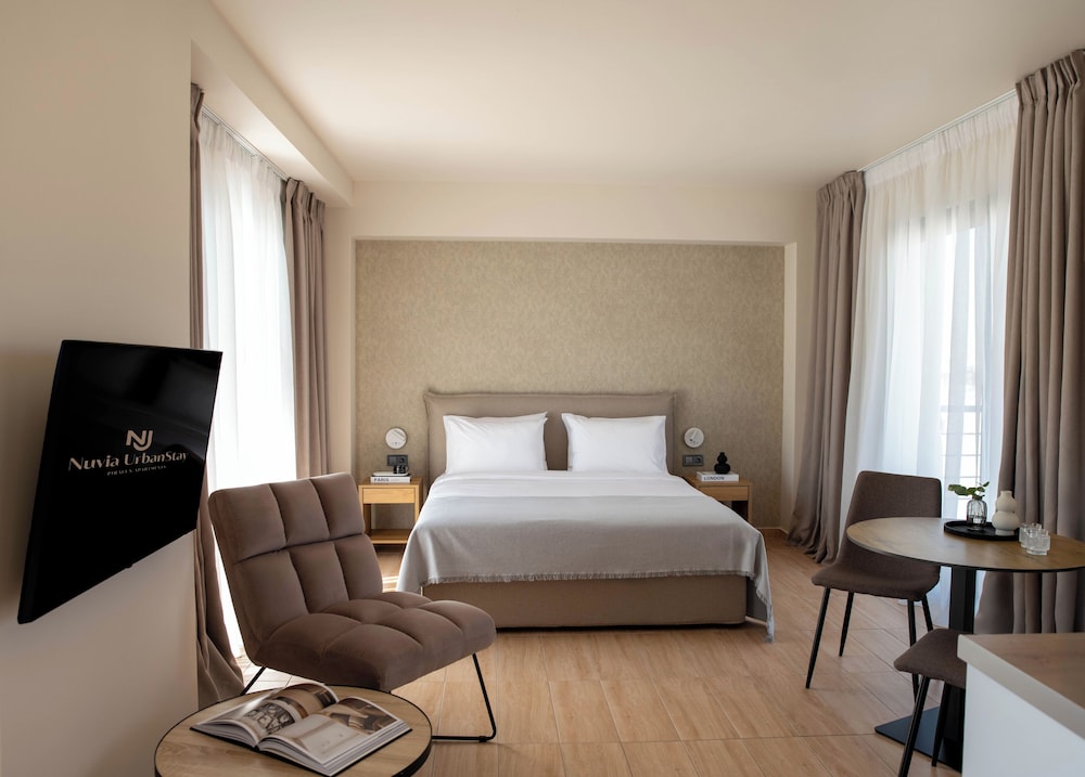 Deluxe Double Room, Balcony, City View