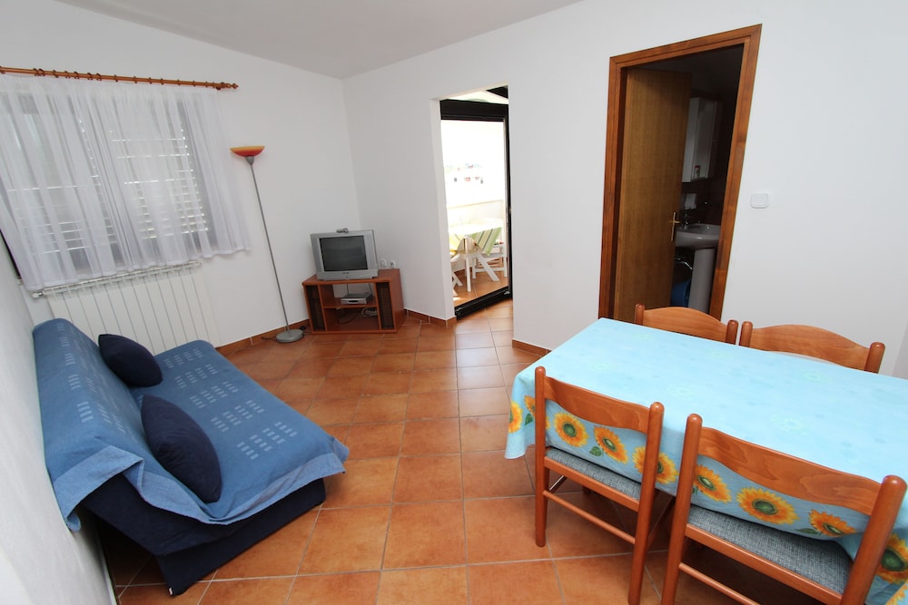 One Bedroom Apartment, Balcony (3 People)