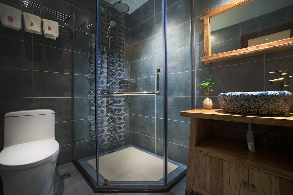 Signature Studio Suite photo 2