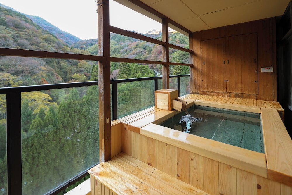 1 Japanese-Style Room With An Open-Air Bath (Main Room + Entrance / 50sqm)  Jurakudai, Non Smoking photo 3