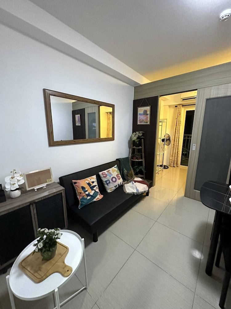 Deluxe Condo, 1 Double Bed with Sofa bed photo 1