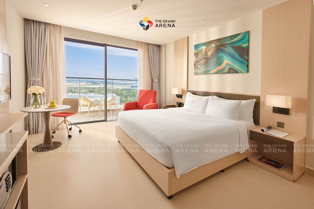 Deluxe King Room with Balcony