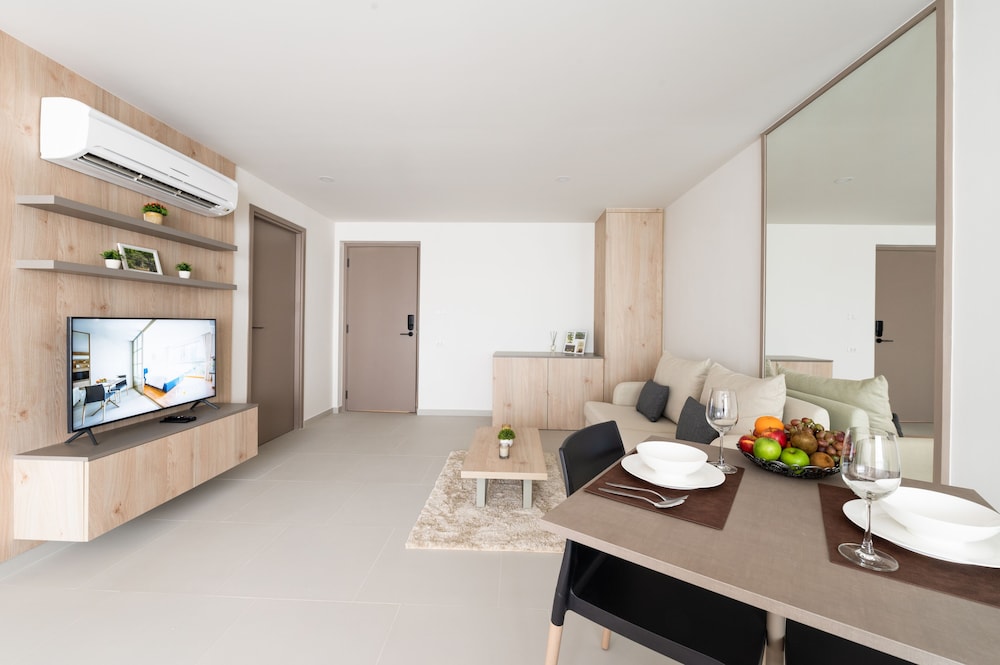 Deluxe Room, 1 Bedroom photo 2