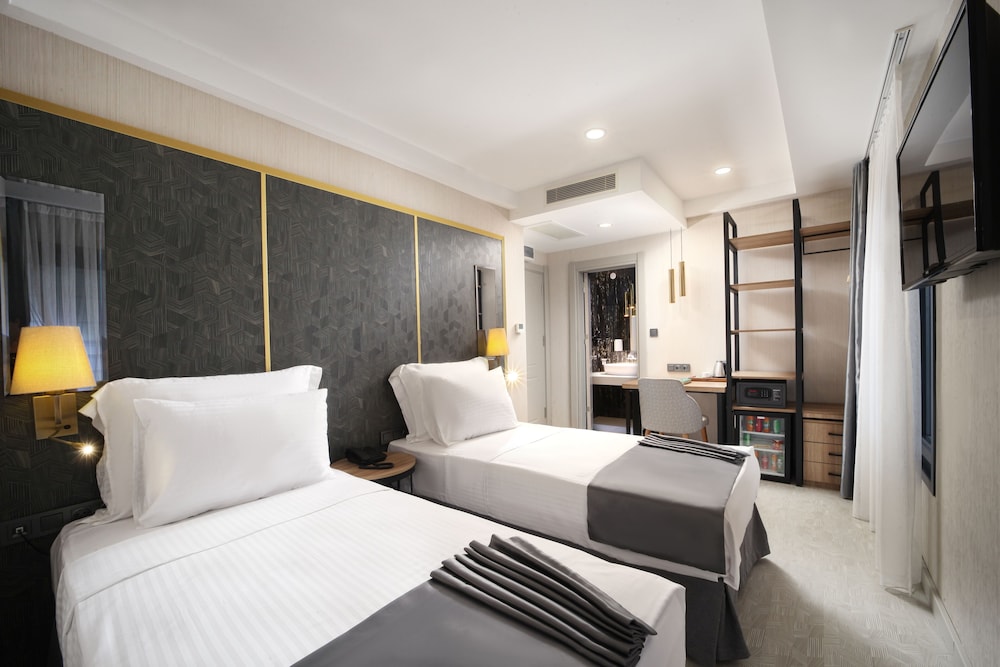 Superior Twin Room photo 2