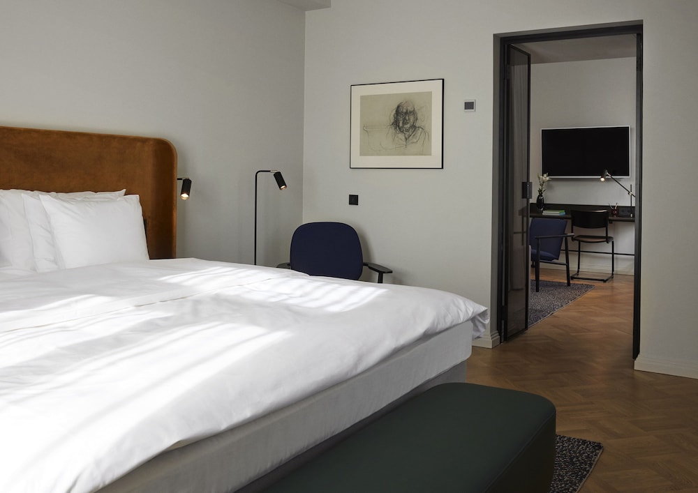 Art Deco Suite