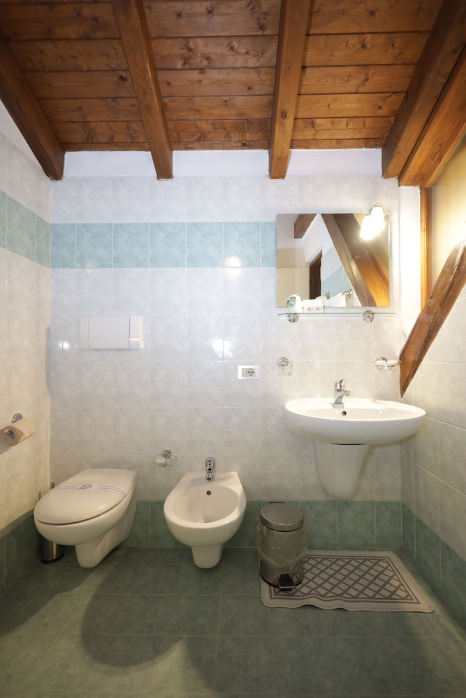 Double or Twin Room (Mansarda) - Photo 6