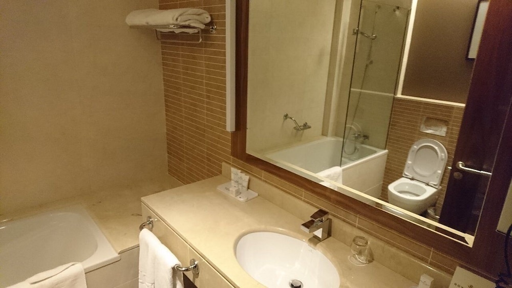 Superior Suite, 2 Bedrooms, Balcony, Pool View photo 2