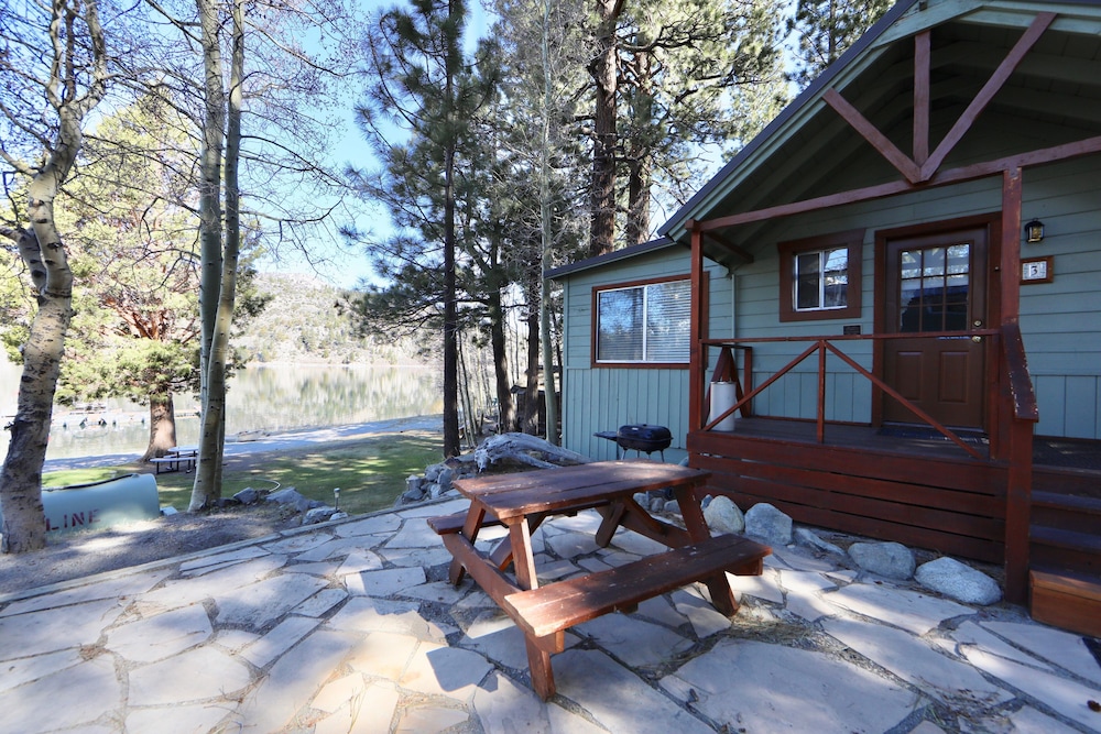 Cabin photo 2