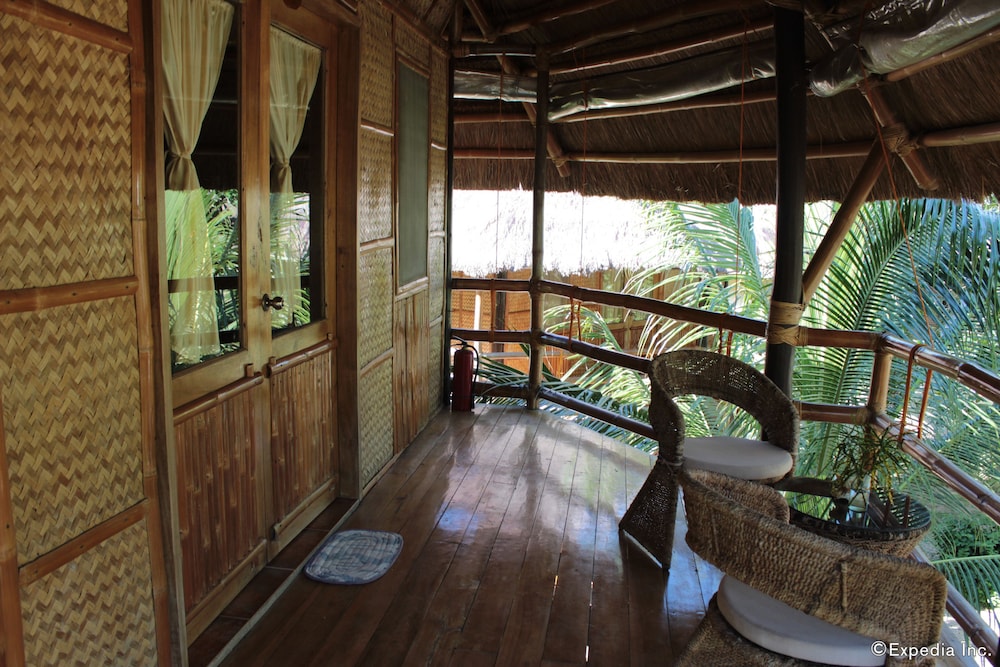 Poolside Room with Aircon photo 2