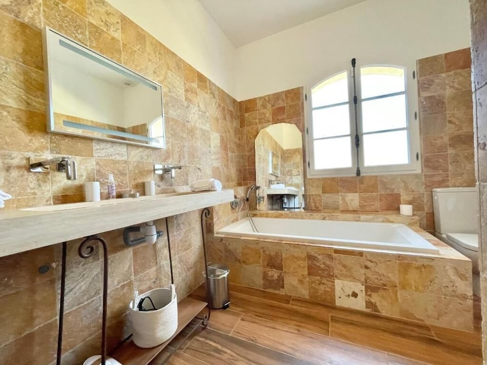Deluxe Double Room, Garden View photo 3