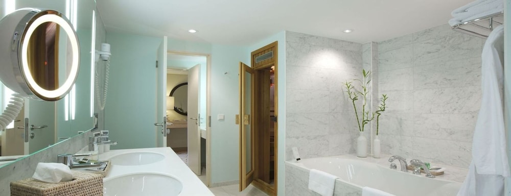 Suite, 1 Bedroom, Sauna Suite, 1 Bedroom, Sauna