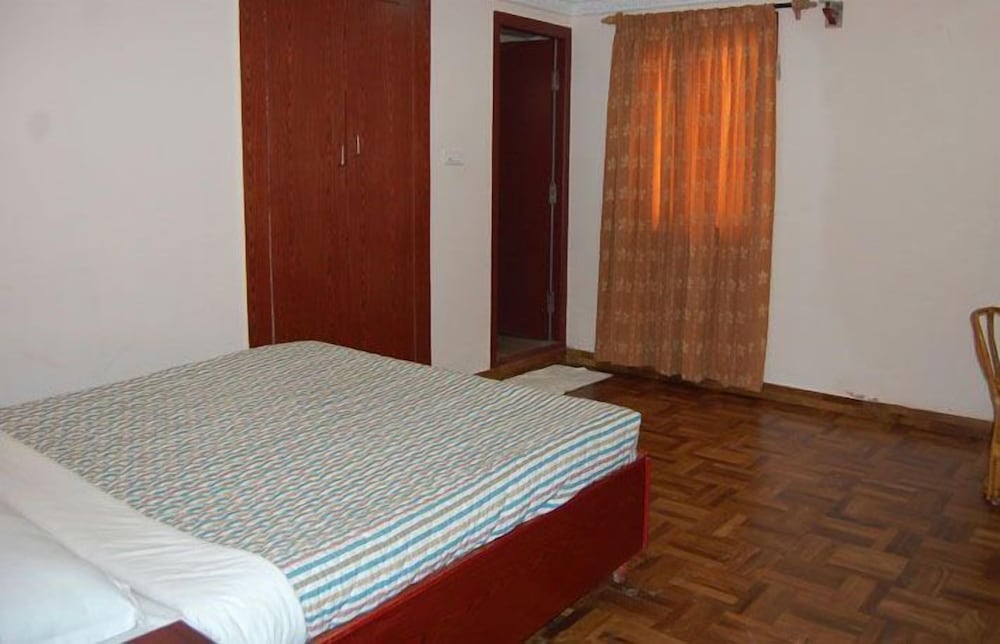 Apple Family Suite