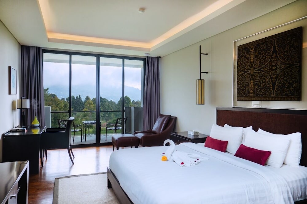 Deluxe Suite, Golf View photo 3