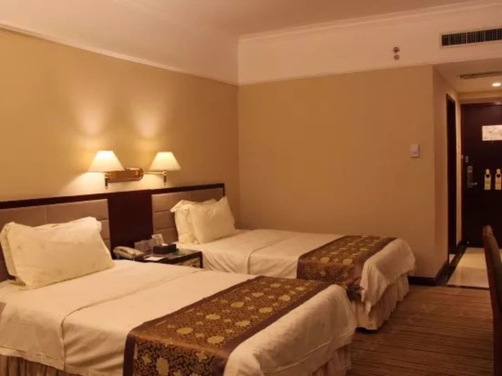 Standard Twin Room  (Mainland Chinese Citizen Only) photo 1