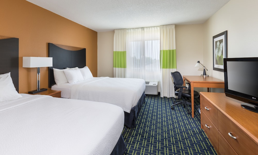 Room, 2 Queen Beds (Mobility/Hearing Access, Transf Shwr) - Photo 2