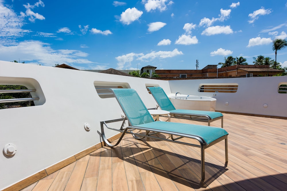 Apartment with Terrace - D photo 2