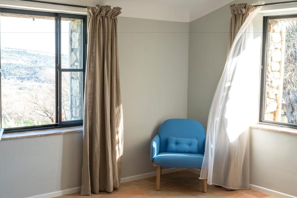 Deluxe Double Or Twin Room photo 1