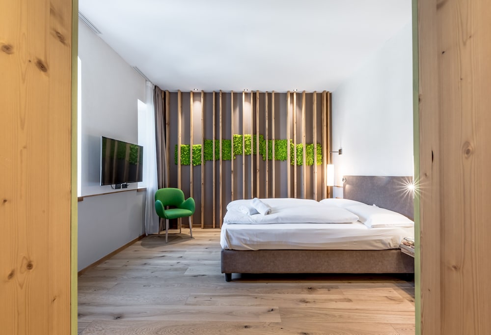 Deluxe Room - Photo 1