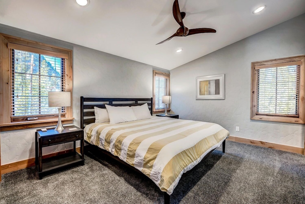 House, 4 Bedrooms photo 1