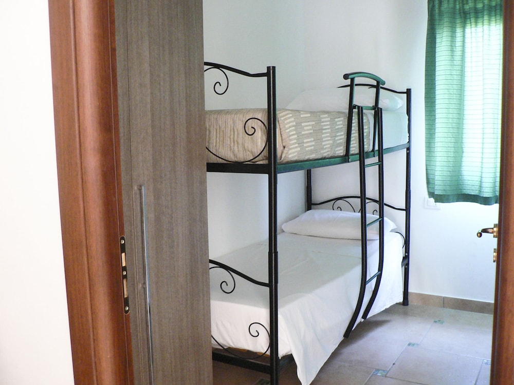 Room photo 2