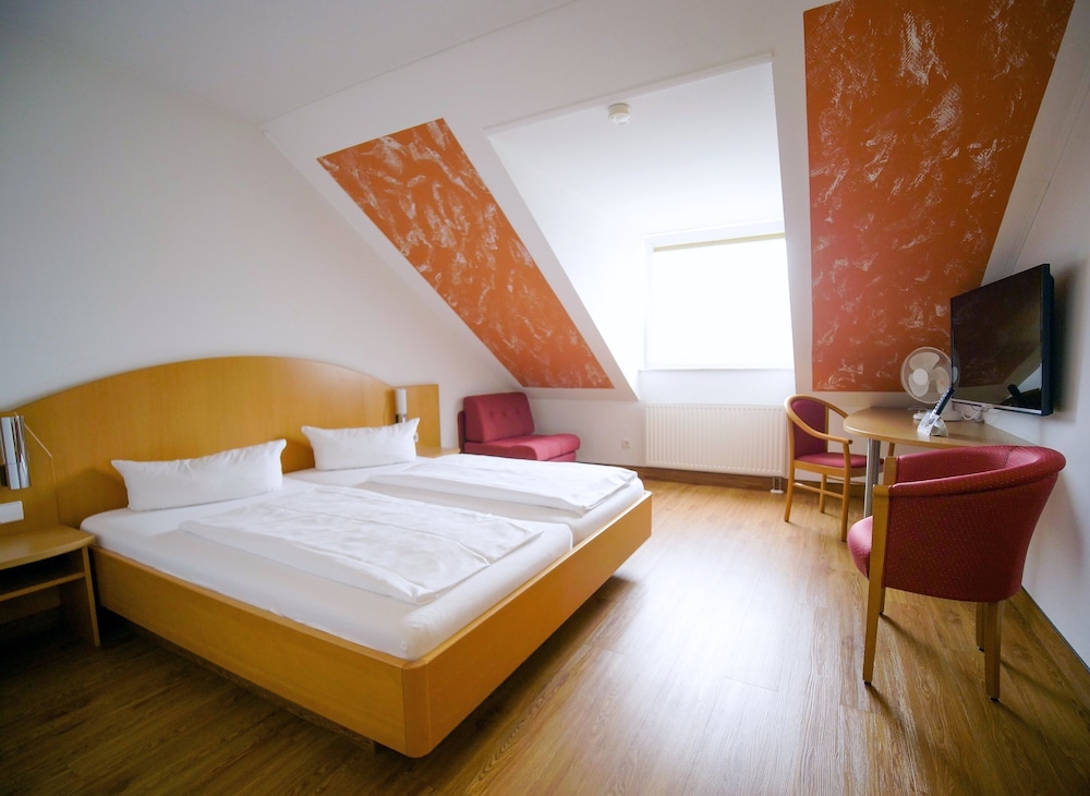 Double Room - Photo 4