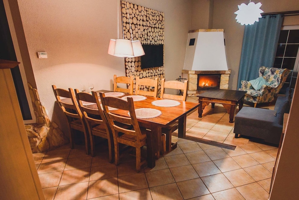 Family Bungalow, 2 Bedrooms, Private Pool photo 2