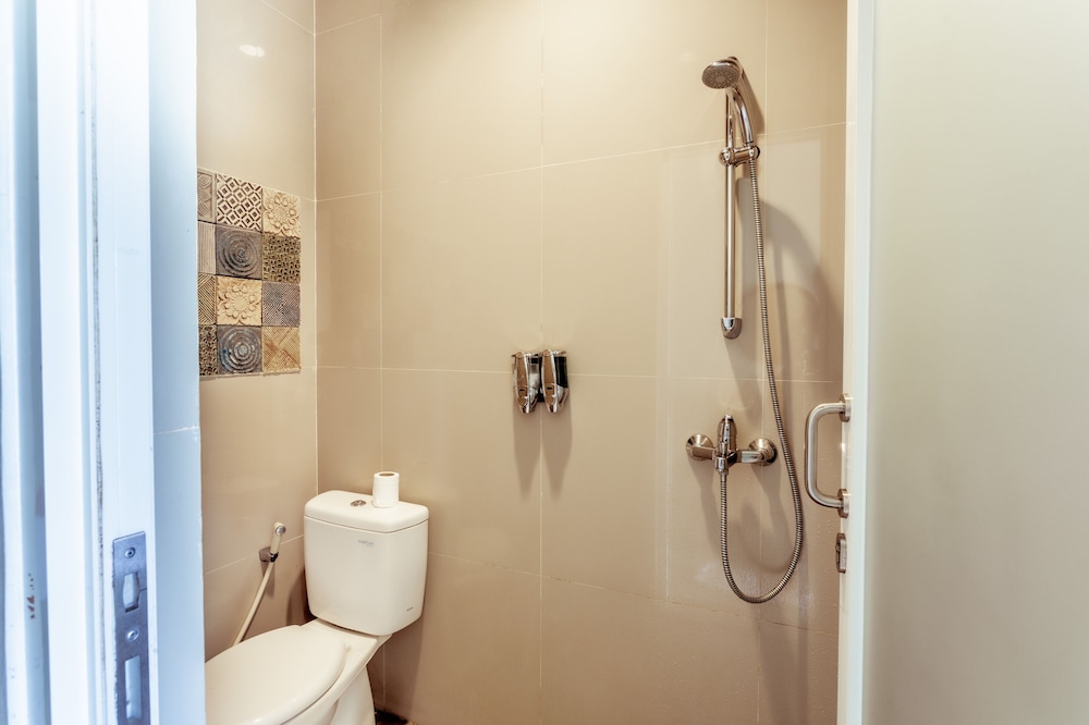 Deluxe Room - Photo 5