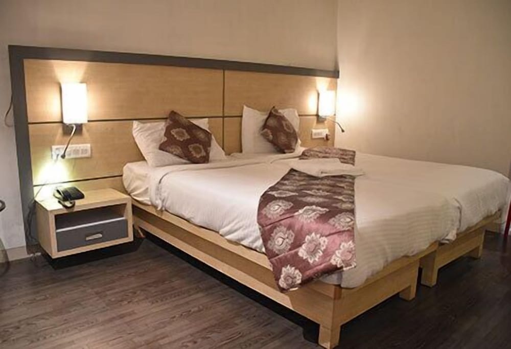 Executive Room photo 2