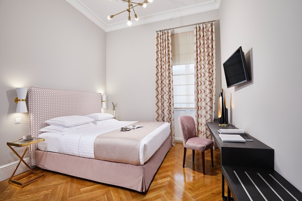 Deluxe Room, Balcony (Acropolis View) photo 3