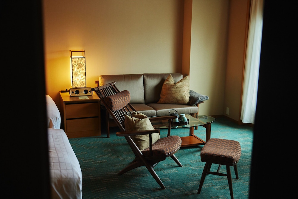Premium Double 1 King Bed, Non Smoking, Jetted Tub (High Floor)