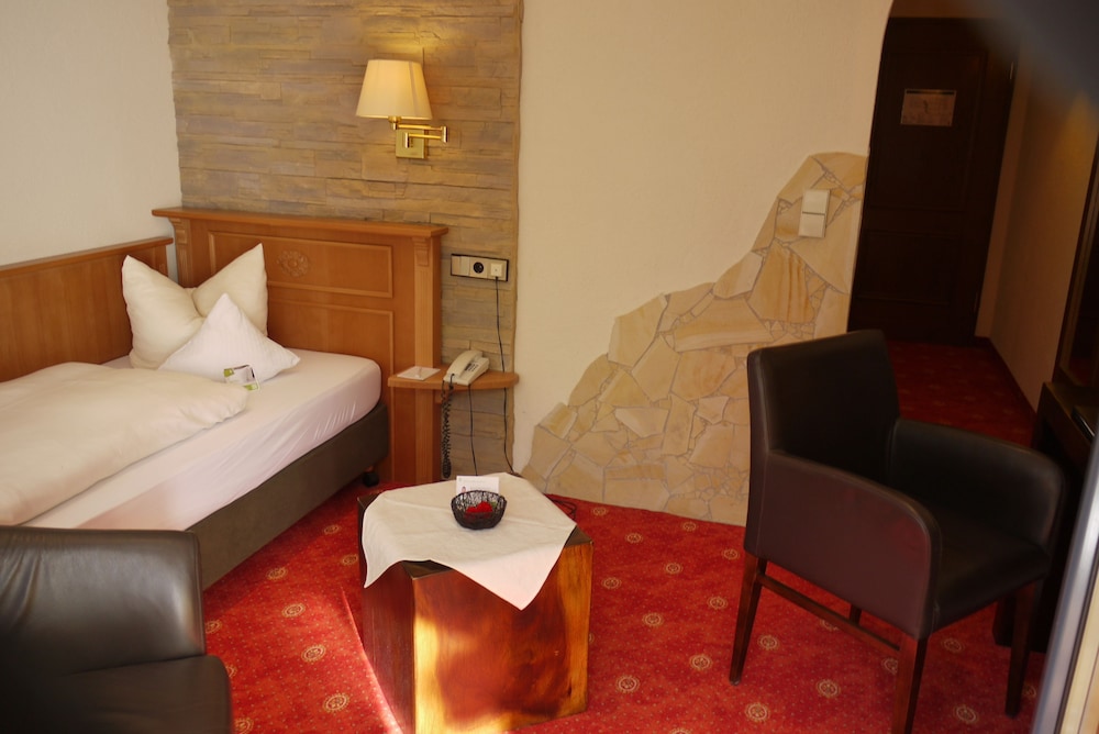 Traditional Single Room