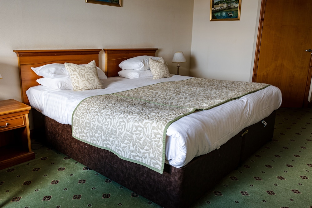 Classic Double or Twin Room, Accessible photo 3