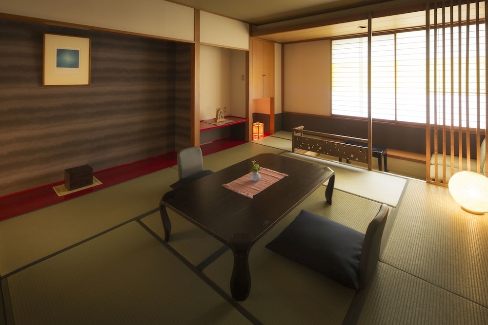Japanese Style Room with 10 Tatami-mats photo 1