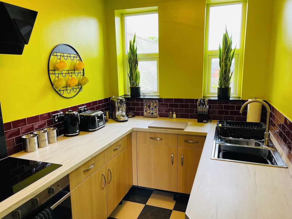 Studio, 1 King Bed, Kitchen, Harbor View