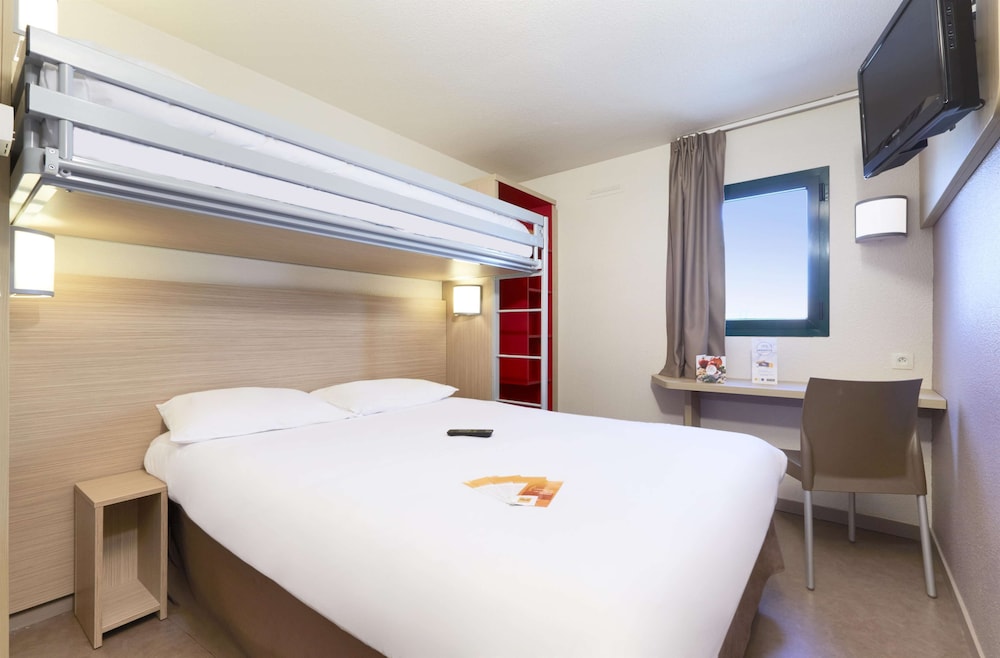 Standard Room, 1 Double Bed - Photo 8