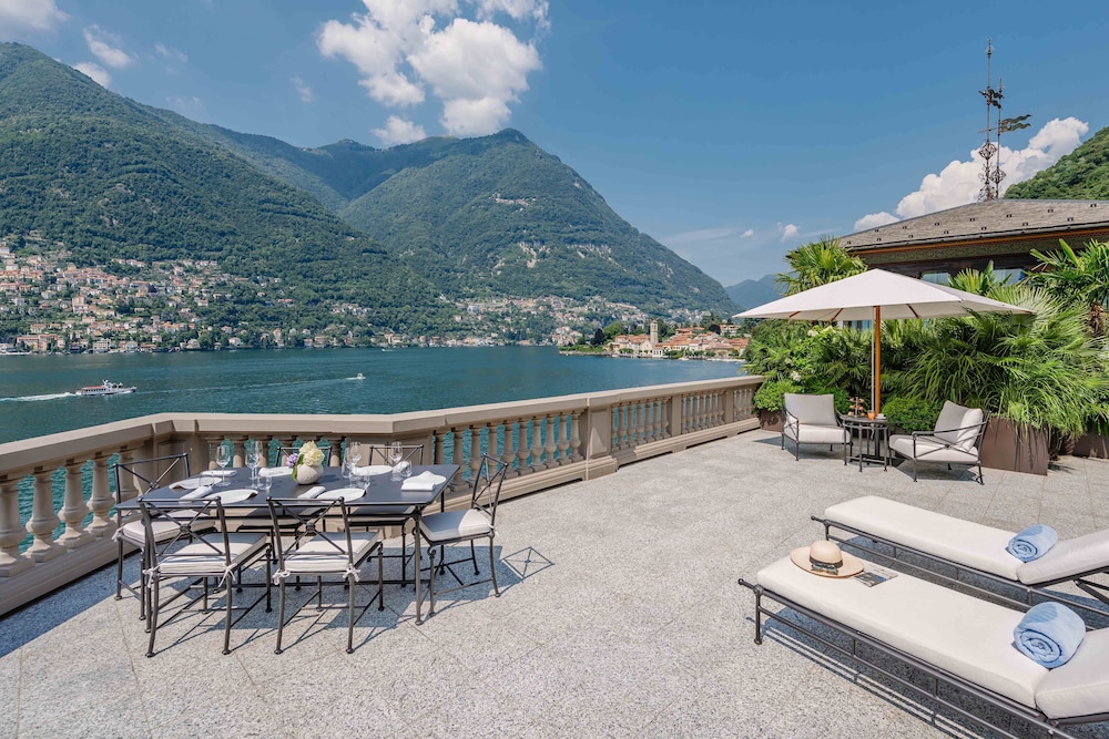 Panoramic Terrace Suite