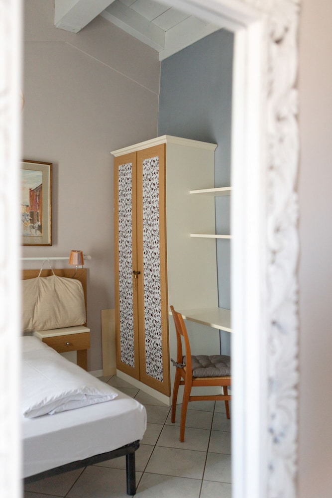 Superior Suite, 1 Bedroom, Terrace, Lake View - Photo 12