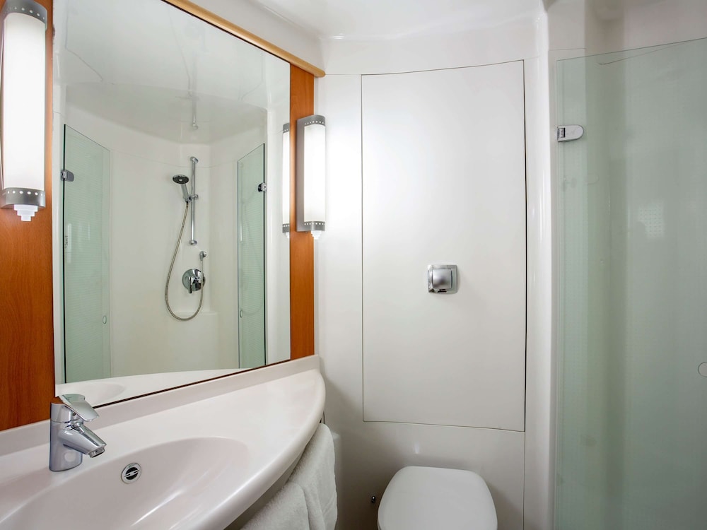 Twin Room, 2 Twin Beds - Photo 8