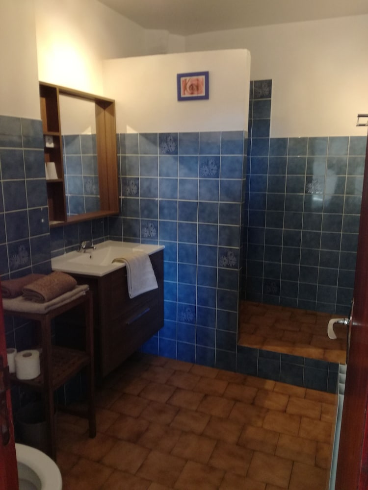 Superior Double Room, 2 Bedrooms, Hill View photo 2