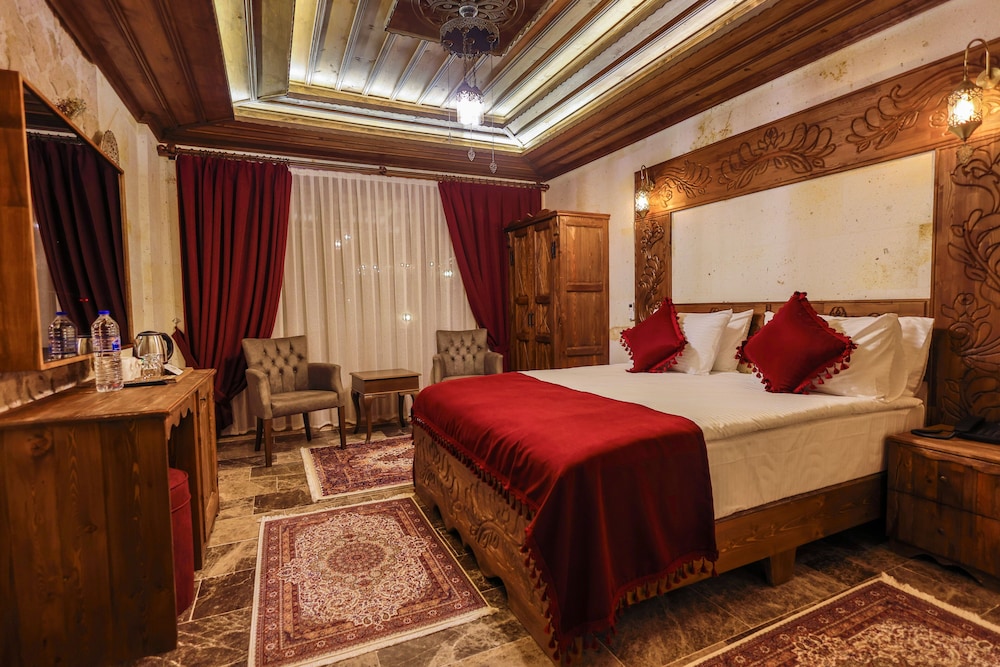 Deluxe Room (Private Garden) - Photo 2