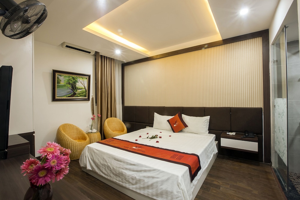 Standard Room, 1 King Bed