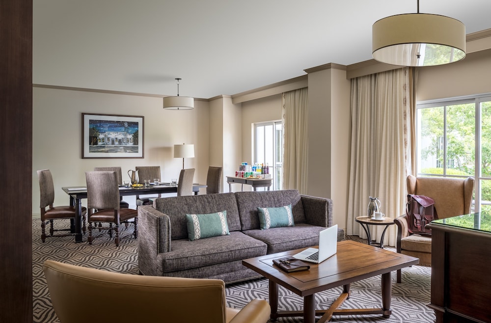 Suite (Hospitality)