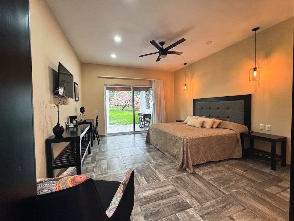 Deluxe Double Room, 1 Bedroom, Garden View, Ground Floor photo 1