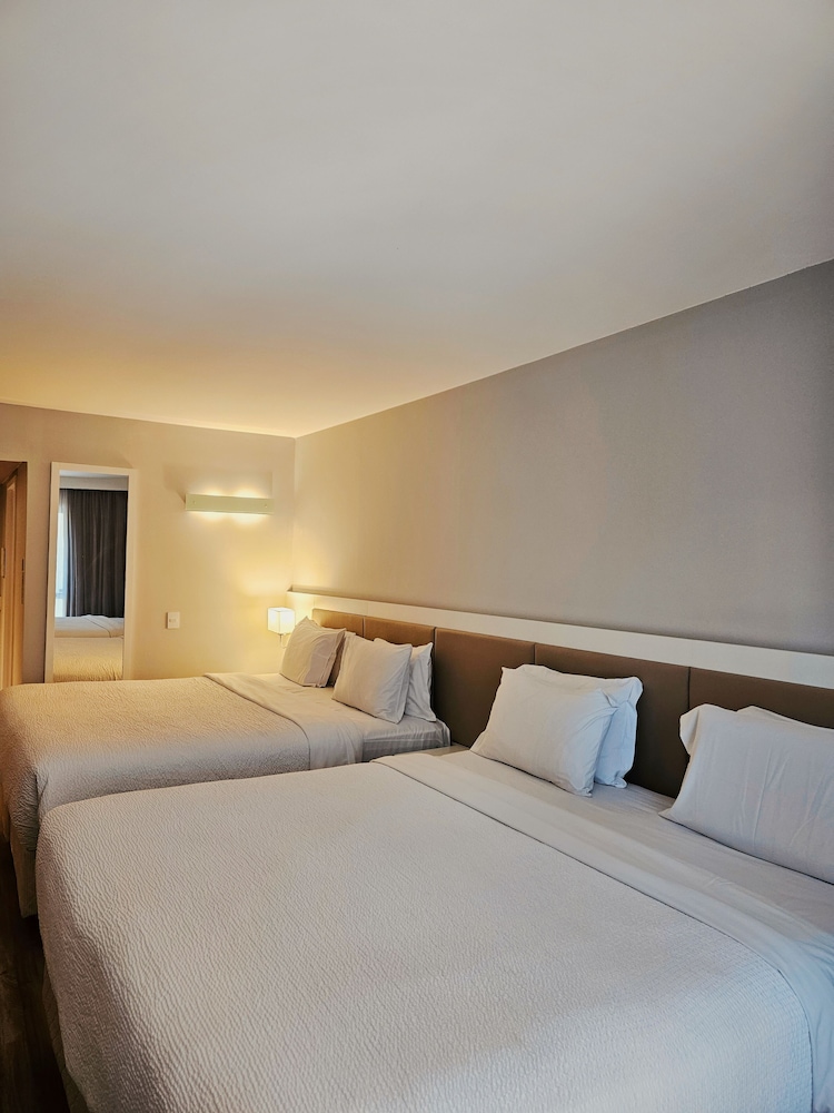 Quarto Superior Queen