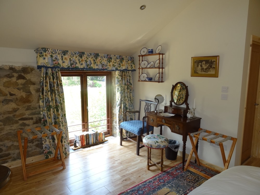 Double or Twin Room, Ensuite (Muscovy) photo 3